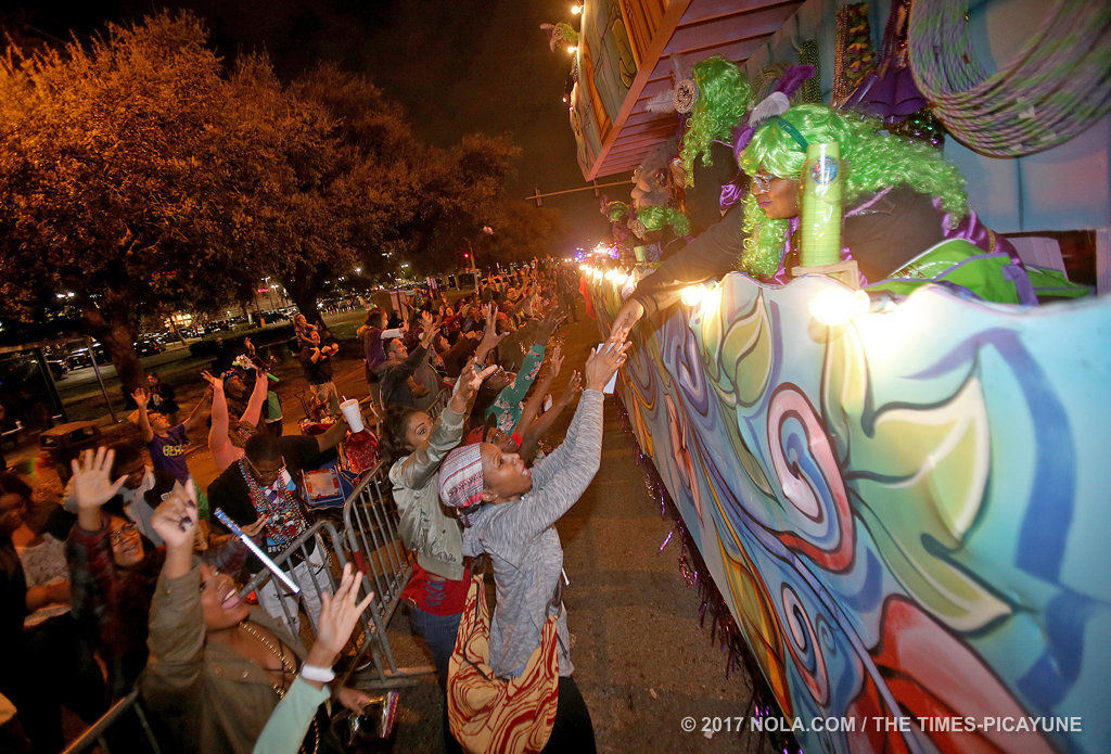 Krewe of Athena 2017 rolls down Metairie route: See photos